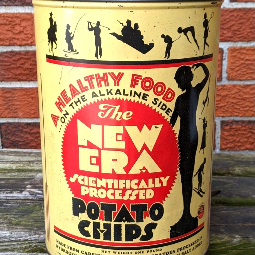 Vintage 'New Era' Potato Chip Can.  Mid-century display / storage. Detroit.